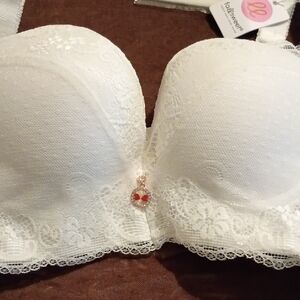 Luxurious White Lace Bra